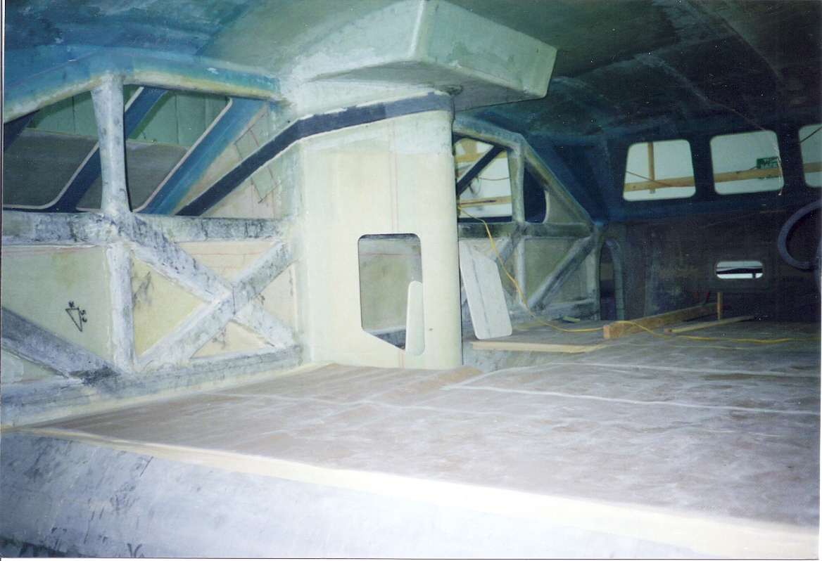 Main bulkhead with carbon fiber wrapped box construction